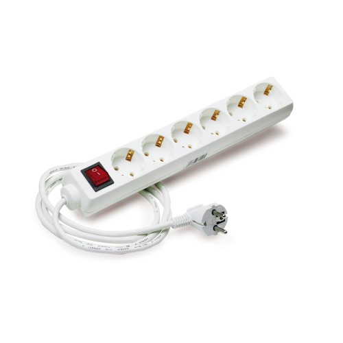 Base multiple Tayg 5 bases 2P+T con interruptor 1,4 mts. codigo 808609