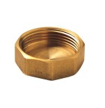 Tapon hembra laton Figura 300 1-1/4"